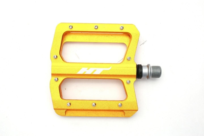 Pedały Rowerowe Platformowe Aluminiowe HT An01 Maszynowe - Złote